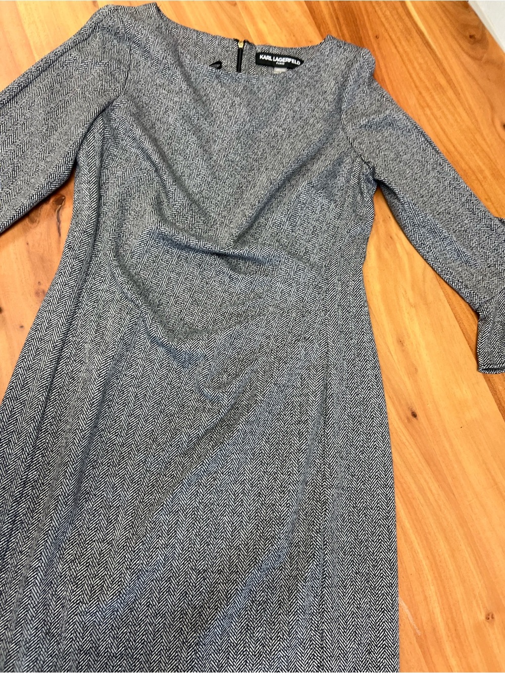 Karl Lagerfeld Gray Herringbone Long-Sleeve Sheath Dress